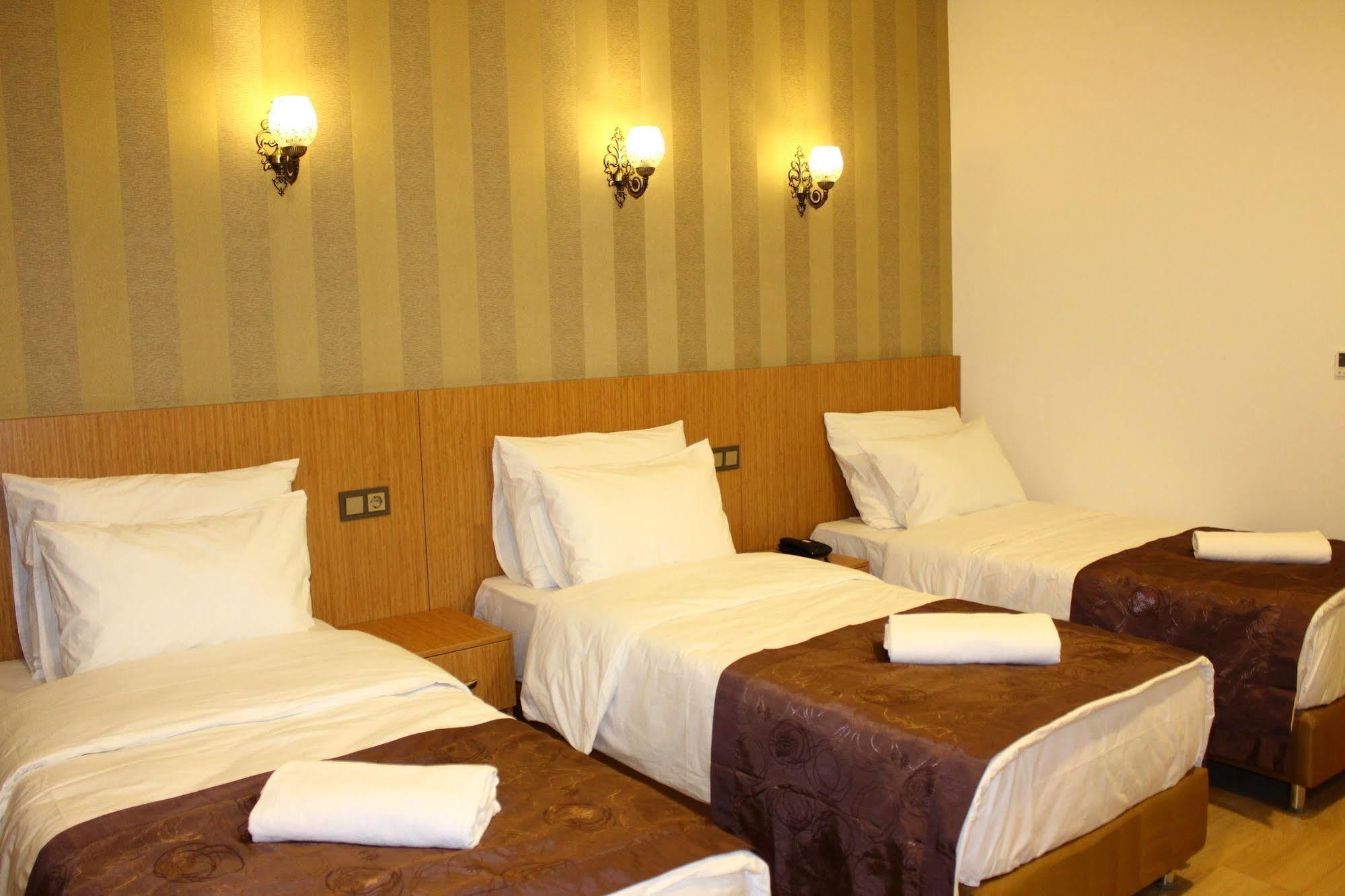 Realist Hotel Istanbul Exterior photo